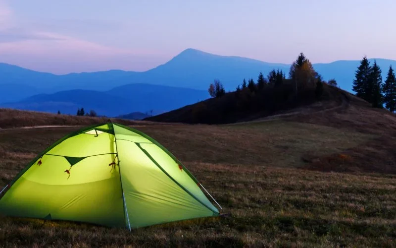 Tiendas de Campaña Ligeras para Trekking: Guía Completa